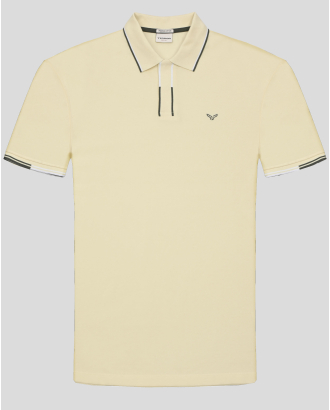 СВЕТЛОЖЪЛТА ТЕНИСКА ОТ PREMIUM ПАМУК С КОНТРАСТНА ДЕСЕНАЦИЯ