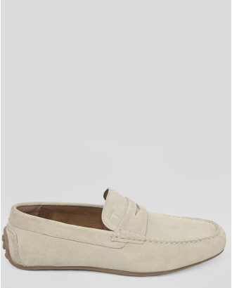 БЕЖОВИ МОКАСИНИ ОТ ЕСТЕСТВЕН ВЕЛУР С РЕЛЕФНО ЛОГО