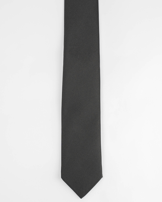 'ЧЕРНА ВРАТОВРЪЗКА В СИТНО РАЙЕ