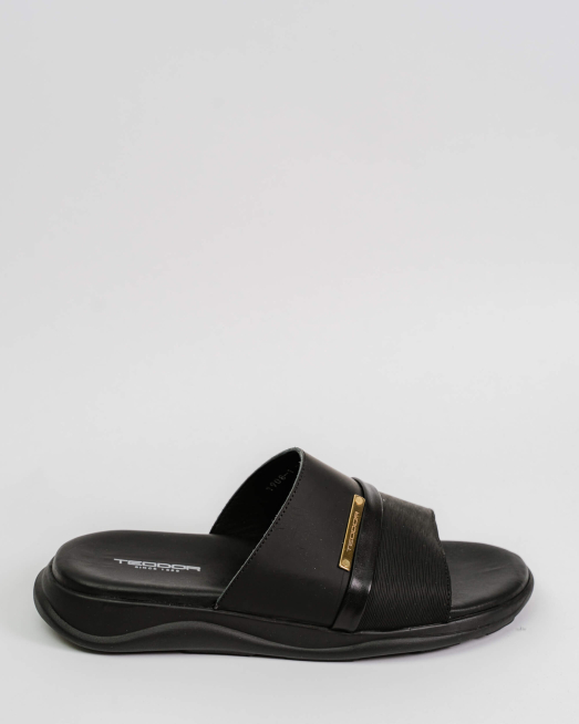 'ЧЕРНИ ЧЕХЛИ МАТИРАНА КОЖА С МЕТАЛНО ЛОГО