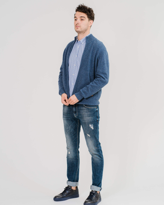 'ВЪЛНЕНА ЖИЛЕТКА В ДЕНИМ СИНЬО