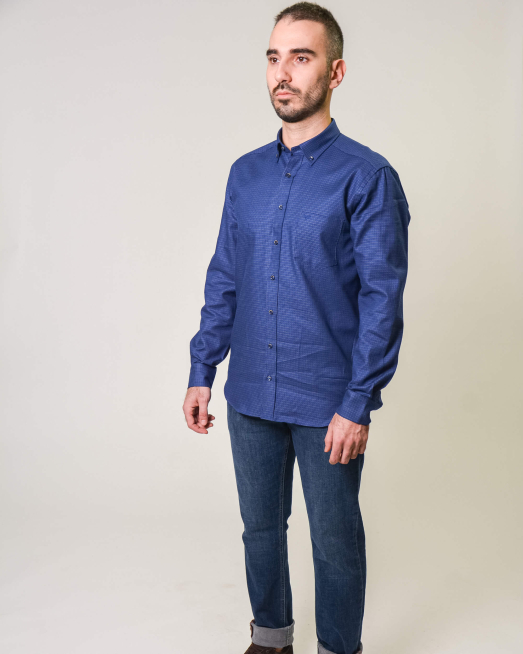 'ТЪМНО СИНЯ КАРИРАНА РИЗА ЖАКАРД