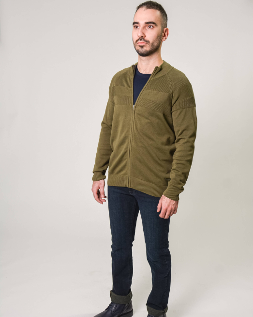 'ПАМУЧНА ЖИЛЕТКА В ЦВЯТ КАКИ