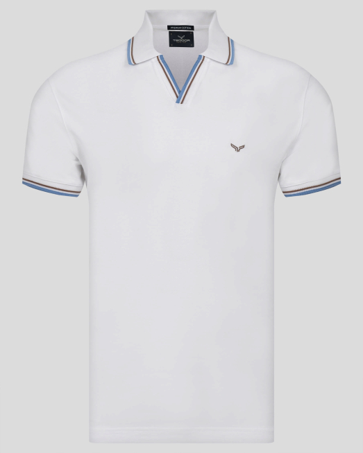 'БЯЛА ТЕНИСКА ОТ PREMIUM ПАМУК С V-ОБРАЗНО ДЕКОЛТЕ И ДЕСЕНАЦИИ  