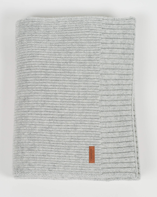 'СВЕТЛОСИВ МЕЛАНЖИРАН ШАЛ ОТ ФИНА ВЪЛНА, КАШМИР, ВИСКОЗА И ПОЛИАМИД 