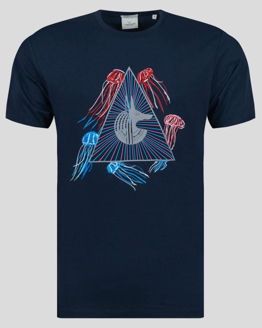 'ТЪМНОСИНЯ ТЕНИСКА С КОНТРАСТНА БРОДЕРИЯ И ПРИНТ АНУБИС 