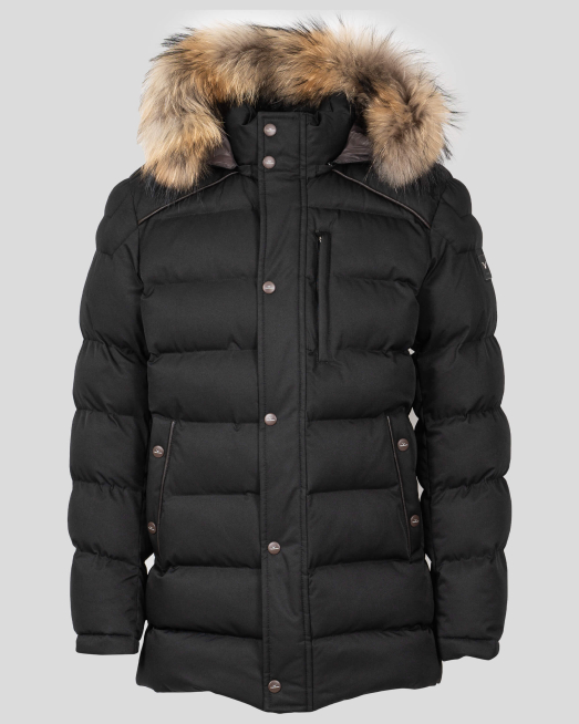 'ЧЕРНА ПАРКА С КАЧУЛКА ОТ ЕСТЕСТВЕН КОСЪМ НА ЕНОТ И ЛОГО