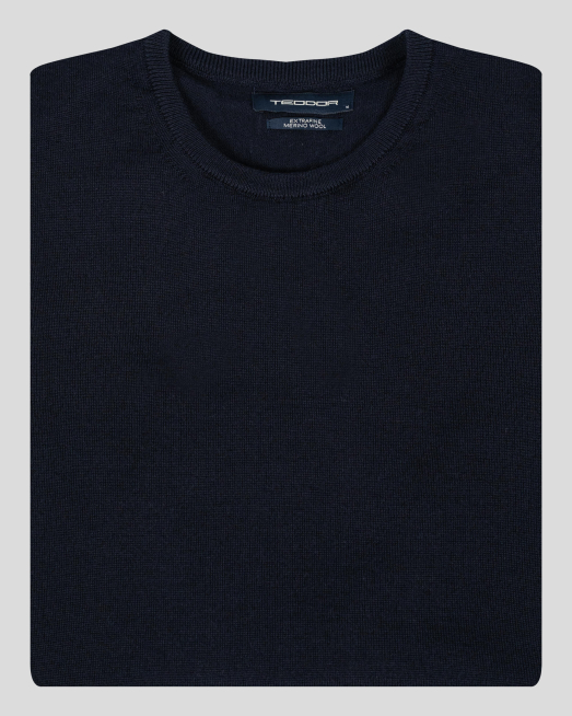 'ТЪМНО СИН ВЪЛНЕН ПУЛОВЕР БАЗОВ МОДЕЛ