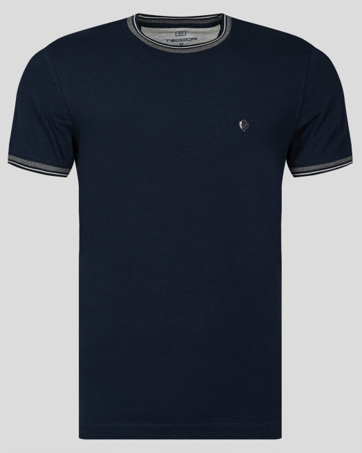 'ТЪМНО СИНЯ ТЕНИСКА ОТ ПАМУК  С ДВУЦВЕТНИ ЛОГО И ДЕСЕНАЦИИ