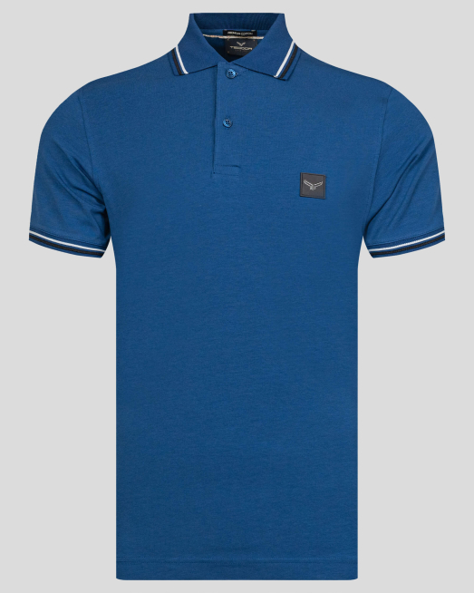 'СРЕДНО СИНЯ ТЕНИСКА С ПОЛО ЯКА И ДЕСЕНАЦИИ 