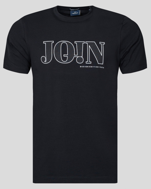 'ЧЕРНА ТЕНИСКА С РЕЛЕФЕН КОНТРАСТЕН ПРИНТ