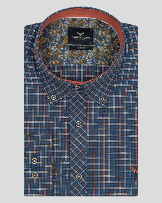 'ВТАЛЕНА РИЗА В МНОГОЦВЕТНО КАРЕ С ГАРНИТУРИ И БРОДЕРИЯ ЛОГО