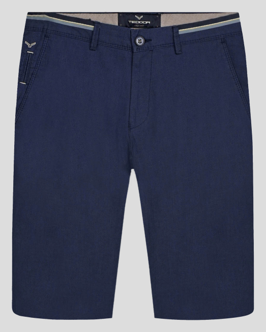 'ТЪМНОСИНИ БЕРМУДИ В СИТНА СТРУКТУРА С ШИРИТ НА КОЛАН