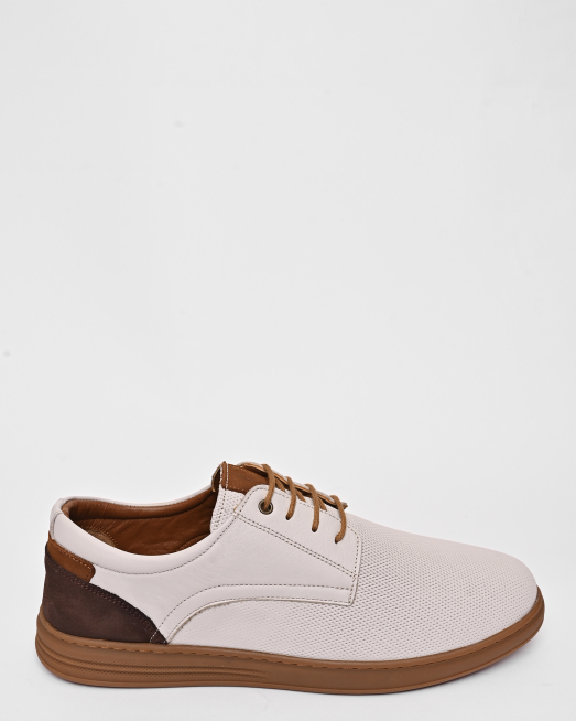 'БЕЖОВИ ОБУВКИ ОТ ГЛАДКА И ПЕРФОРИРАНА КОЖА С ЛОГО ПЕЧАТ НА ЕЗИК