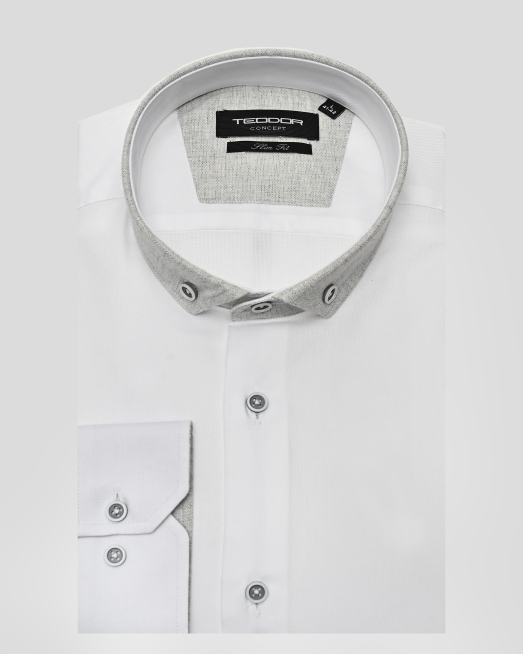 'БЯЛА РИЗА С КОПЧЕТА НА ЯКАТА И КОНТРАСТНА ГАРНИТУРА 