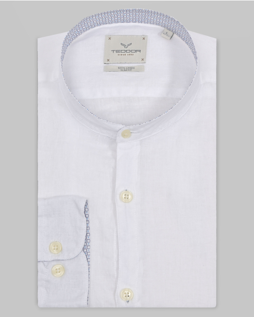 'БЯЛА ЛЕНЕНА РИЗА С ПОПСКА ЯКА И КОНТРАСТНА ГАРНИТУРА