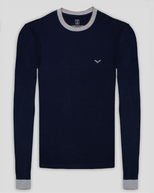 'ТЪМНОСИНЯ БЛУЗА ТРИКО ОТ ПАМУК И МОДАЛ С ЛОГО ПРИНТ