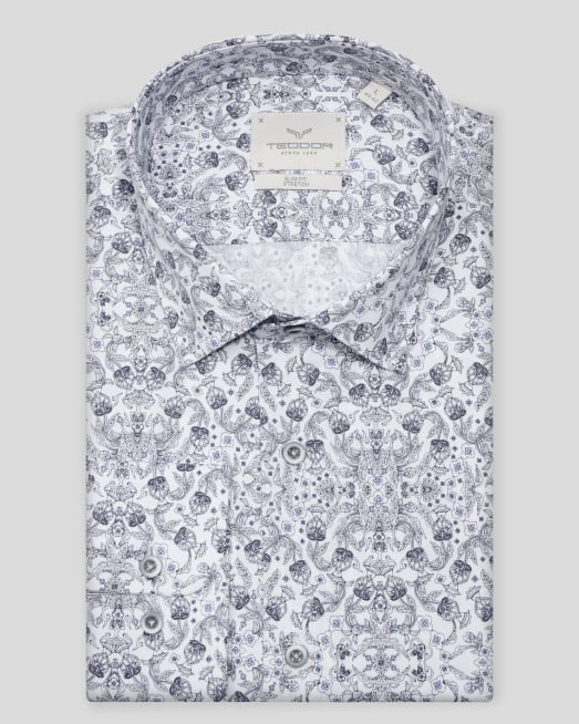 'БЯЛА РИЗА В КОНТРАСТЕН ФИГУРАЛЕН ПРИНТ С NON-IRON ТЕХНОЛОГИЯ