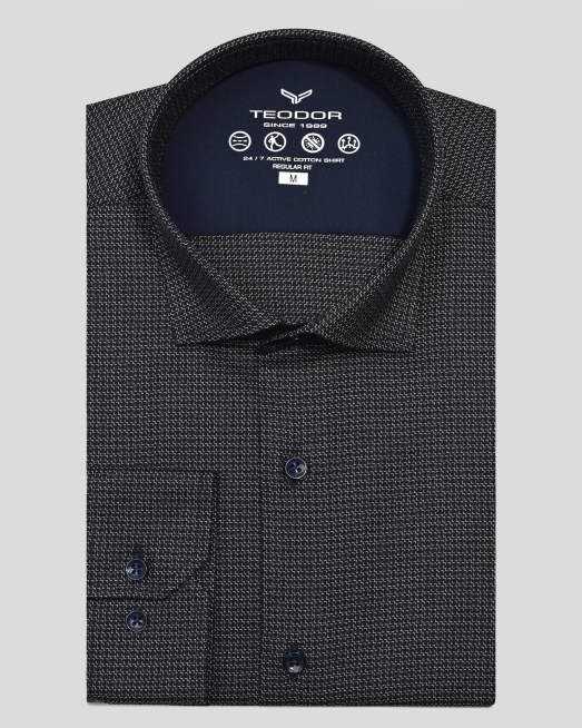 'ЧЕРНА РИЗА В СИТНА СТРУКТУРА С КОНТРАСТЕН РАСТЕР  