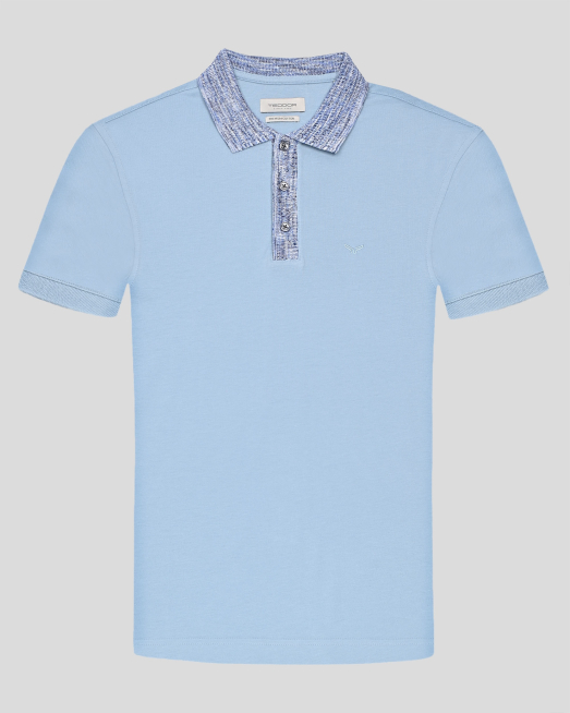 'СВЕТЛОСИНЯ ТЕНИСКА С ПЛЕТЕНА ЯКА ОТ PREMIUM ПАМУК 