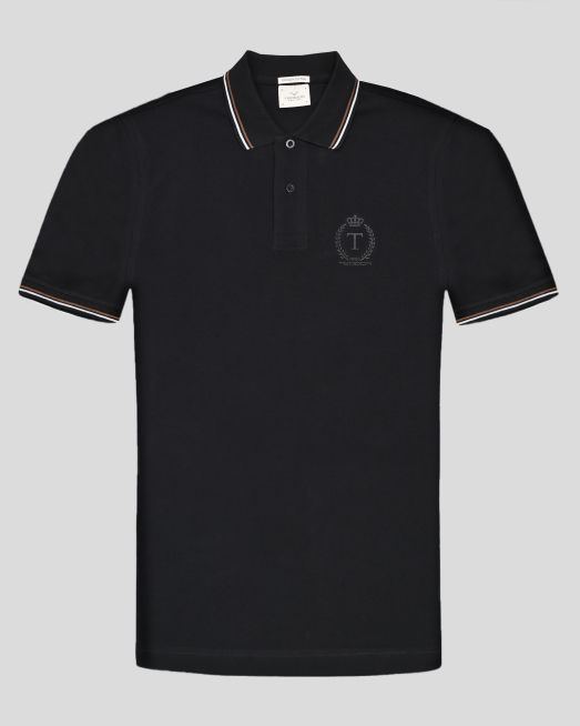 'ЧЕРНА ТЕНИСКА С ЯКА ОТ PREMIUM ПАМУК С КОНТРАСТНА ДЕСЕНАЦИЯ И ЛОГО