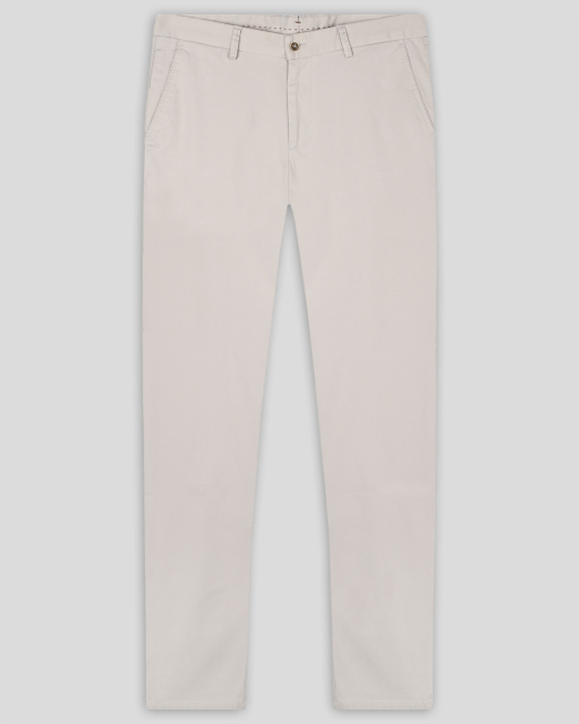 'БЕЖОВ ЧИНО ПАНТАЛОН С ЕДИНИЧНИ ФИЛЕТКИ И ЛОГО АКСЕСОАР