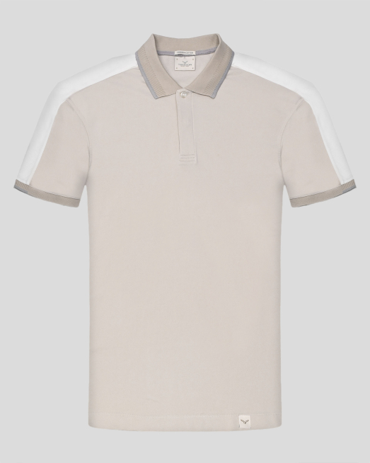 'БЕЖОВА ТЕНИСКА С ПОЛО ЯКА И КОНТРАСТНА ДЕСЕНАЦИЯ ОТ PREMIUM ПАМУК 