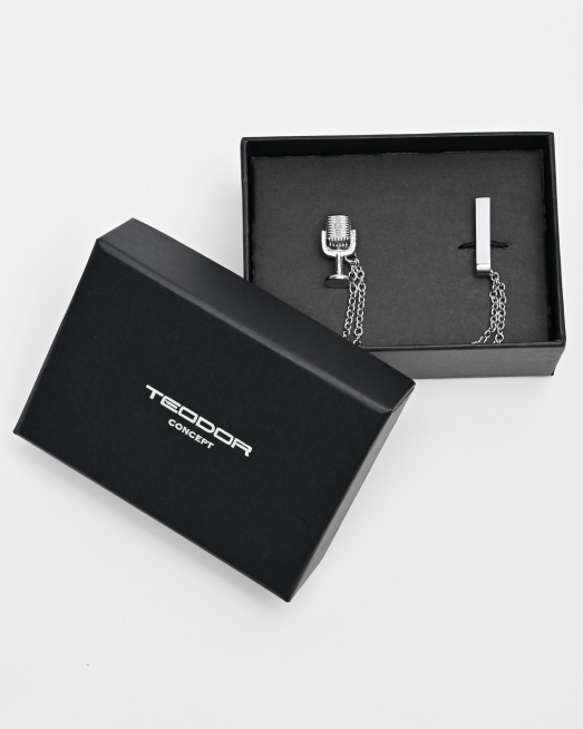 'СРЕБРИСТА БРОШКА С ВЕРИЖКА ВЪВ ФОРМА НА МИКРОФОН