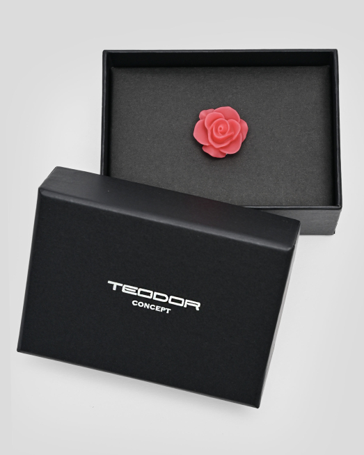 'ЧЕРВЕНА БРОШКА ЗА РЕВЕР ВЪВ ФОРМА НА РОЗА