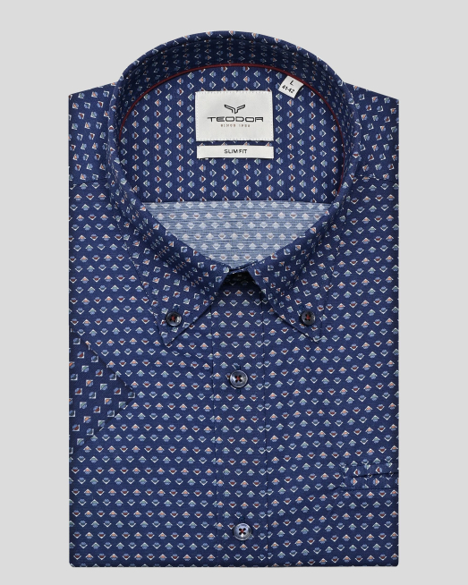 'ТЪМНОСИНЯ РИЗА С КЪС РЪКАВ В КОНТРАСТЕН ФИГУРАЛЕН ПРИНТ ВТАЛЕН СИЛУЕТ