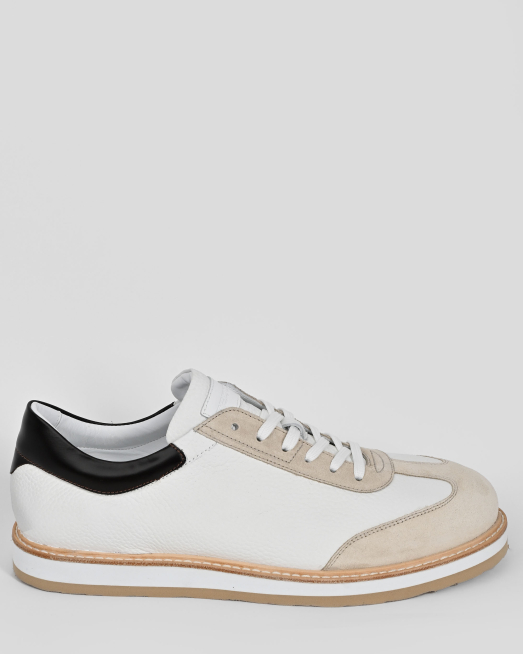 'БЕЛИ ОБУВКИ ОТ КОЖА ШАГРЕН С ДЕТАЙЛИ ОТ ВЕЛУР И ГЛАДКА КОЖА