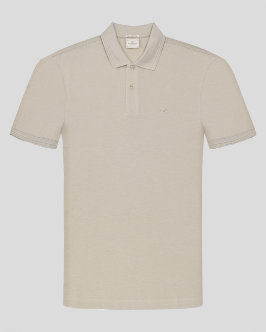 ' БЕЖОВА ПОЛО ТЕНИСКА В СИТНА СТРУКТУРА ОТ ВИСОКОКАЧЕСТВЕН ПАМУК SUPIMA