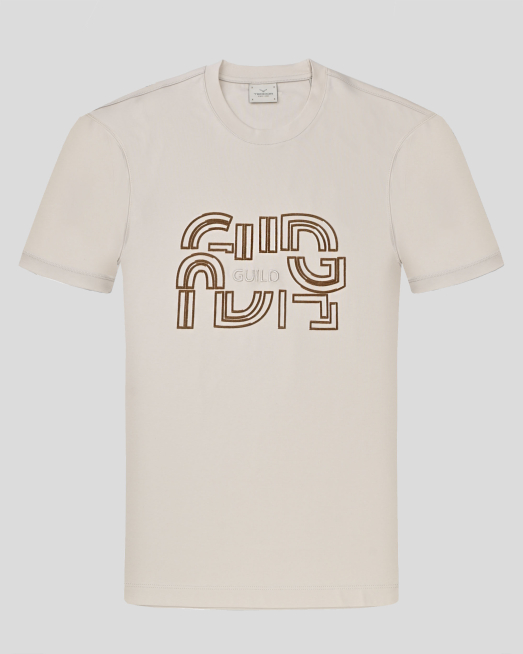 'БЕЖОВА ТЕНИСКА С ОБЛО ДЕКОЛТЕ И КОНТРАСТНА БРОДЕРИЯ С ПЛЮШ ЕФЕКТ