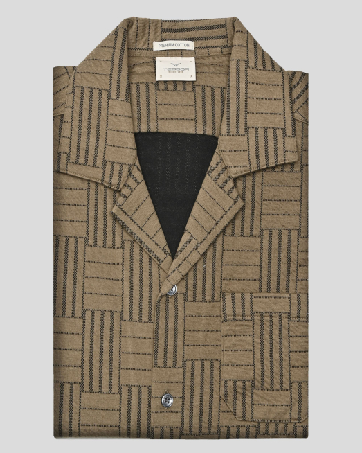 ' ДВУЦВЕТНА РИЗА С КЪС РЪКАВ ОТ PREMIUM ТРИКО В КАФЯВО И ТЪМНОКАФЯВО 