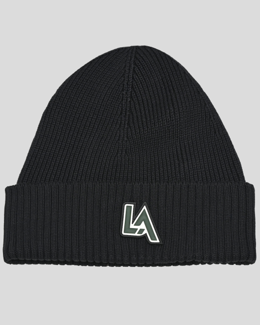 ' ЧЕРНА ПЛЕТЕНА ШАПКА С ТРИЦВЕТНО ГУМИРАНО ЛОГО