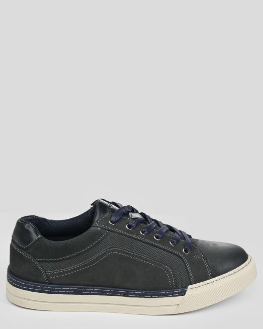 'ТЪМНОСИНИ ОБУВКИ ОТ ГЛАДКА КОЖА И НАБУК С КОНТРАСТНИ ЕЛЕМЕНТИ И ЛОГО