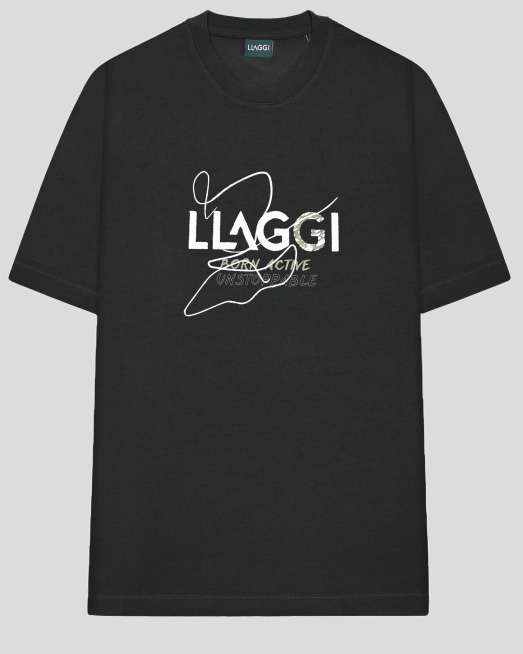 'ЧЕРНА ОВЪРСАЙЗ ТЕНИСКА С ОБЛО ДЕКОЛТЕ И КОНТРАСТЕН ЛОГО ПРИНТ