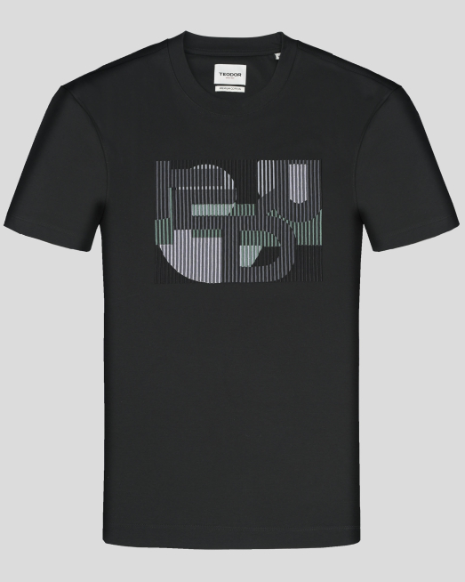 'ЧЕРНА ТЕНИСКА ОТ 100% PREMIUM ПАМУК С АБСТРАКТНА БРОДЕРИЯ ПРИНТ