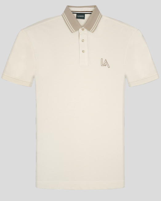 'ТЕНИСКА С ЯКА И КОНТРАСТНА ДЕСЕНАЦИЯ В ЦВЯТ ЕКРЮ