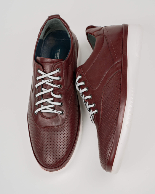 'ОБУВКИ В БОРДО С ПЕРФОРАЦИИ