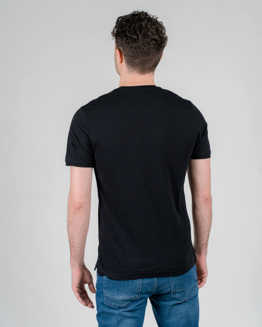 'ЧЕРНА ТЕНИСКА С БРОДЕРИЯ ЛОГО