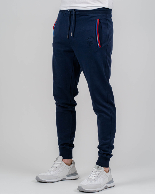 'ТЪМНО СИН СПОРТЕН ЕКИП С КОНТРАСТИ