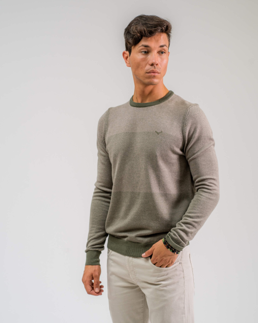 'МЕЛАНЖИРАН ПУЛОВЕР В КАКИ И БЕЖОВО