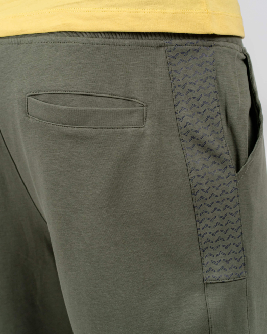 'ТЪМНО ЗЕЛЕНИ ШОРТИ