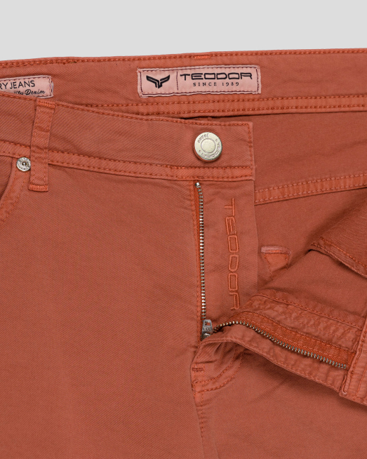 'БЕРМУДИ ЦВЯТ КОРАЛ С МЕТАЛНО КОПЧЕ 