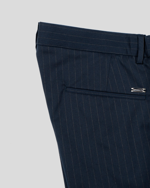 'ПАНТАЛОН В ТЪМНО СИН ЦВЯТ НА РАЙЕ 