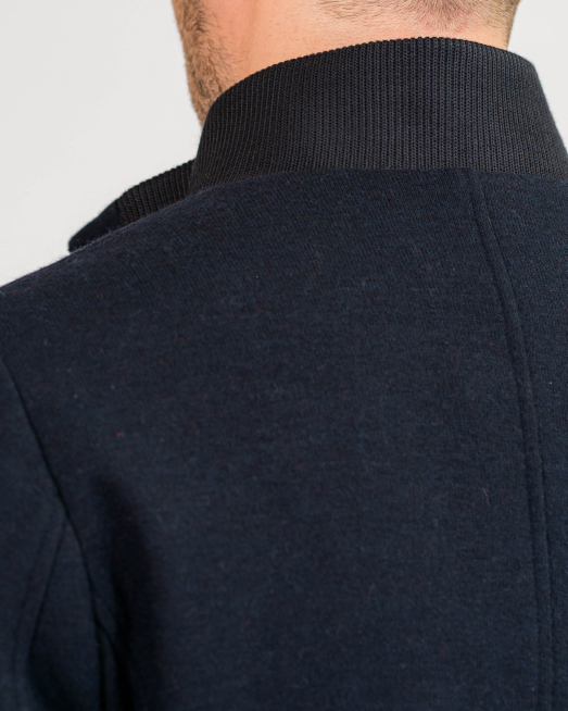 'ТЪМНОСИНЬО ПАЛТО ОТ ВЪЛНЕНО ТРИКО С ГАРНИТУРИ КОЖА