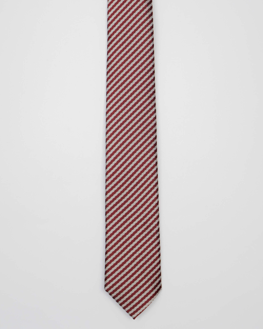 'ВРАТОВРЪЗКА В БОРДО НА БЯЛО РАЙЕ 