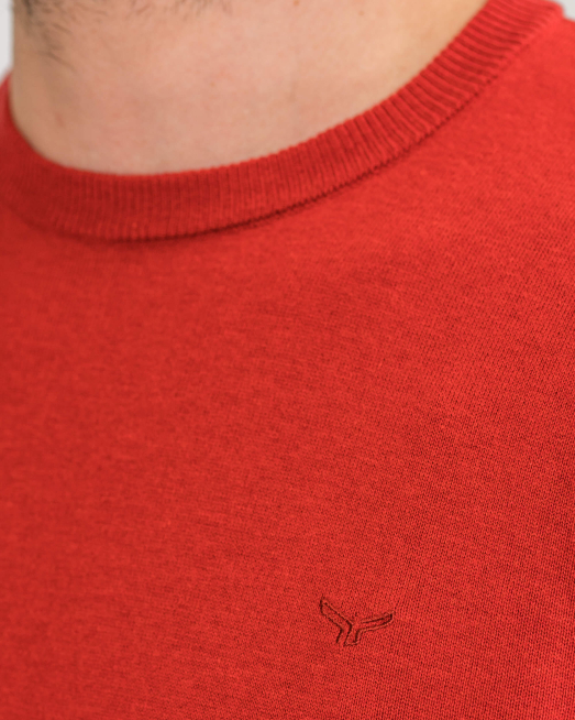 'ЧЕРВЕН ПУЛОВЕР ОТ ФИН ПАМУК С ТОНАЛНА БРОДЕРИЯ ЛОГО