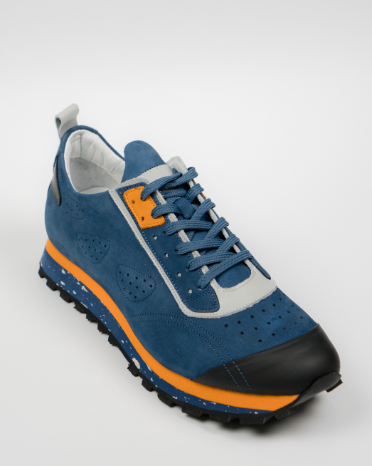 'СИНИ СПОРНИ ОБУВКИ С КОНТРАСТНА ЛЕНТА